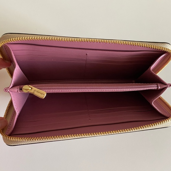 Coach purse and wallet set - Picture 8 of 8